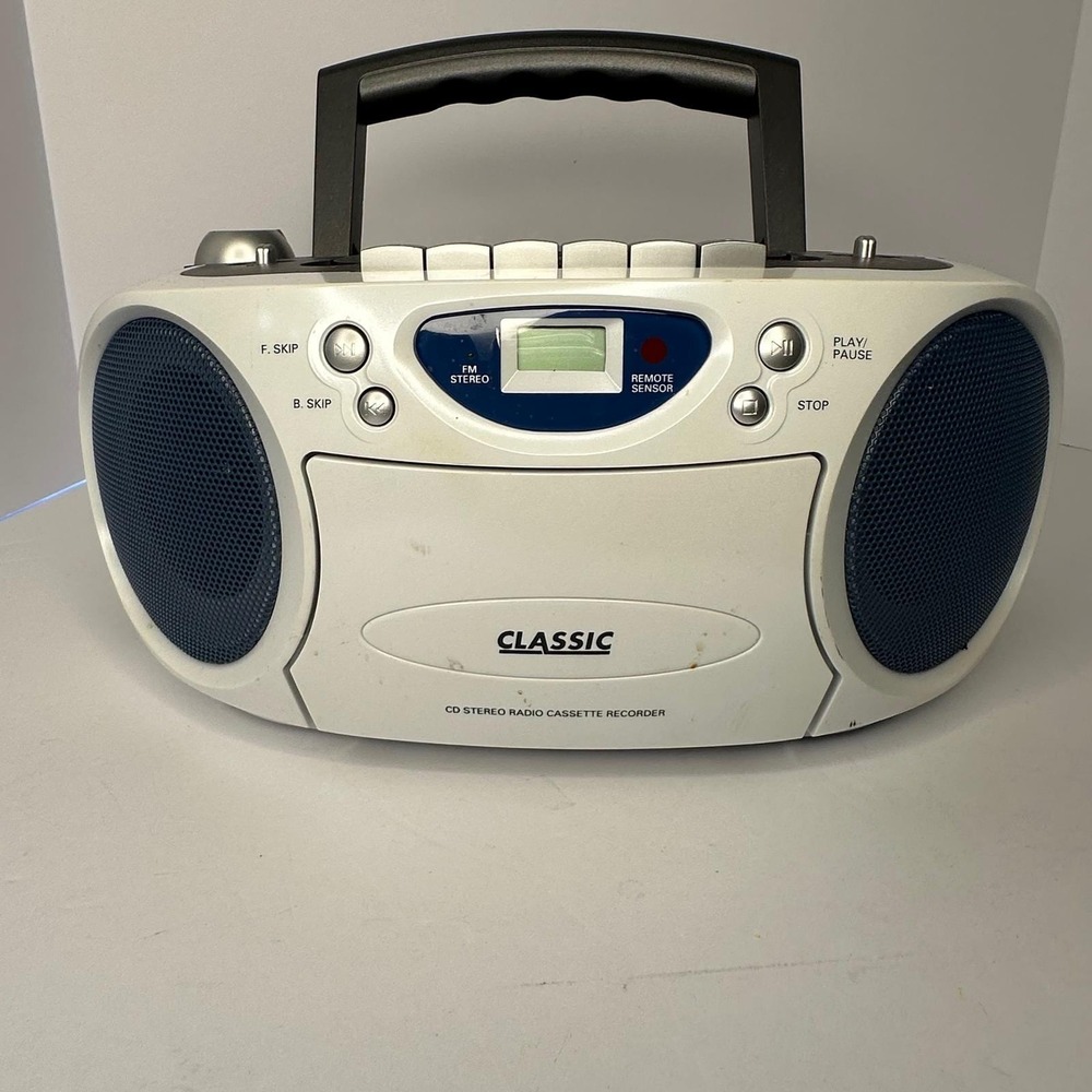 Classic CS835R Portable CD Stereo Radio Cassette Recorder Boombox AM/FM White